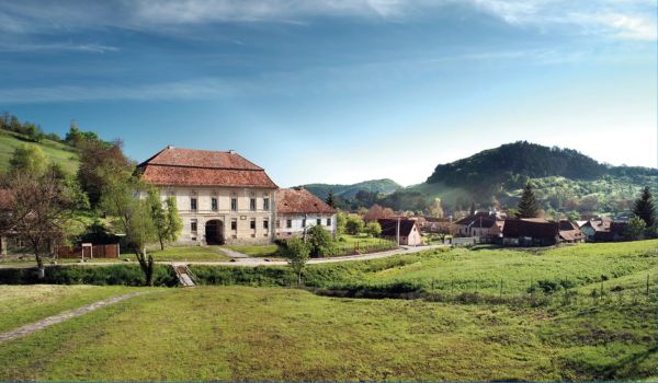 Billionaire luxury retreats Romania hidden resorts